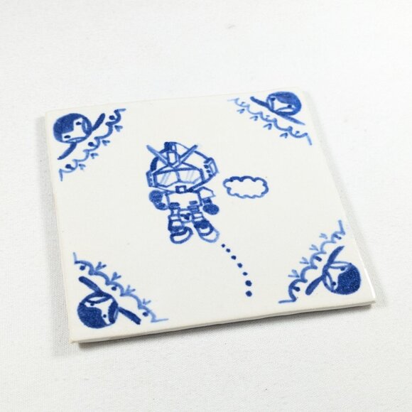 Gundam inspired hand painted Delft Blue tile - Picture 4 of 8